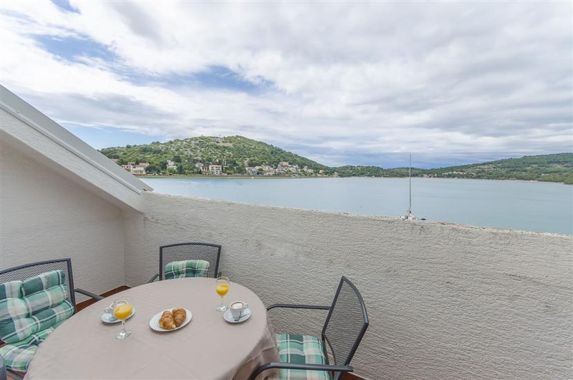 Room S34, for 2 persons