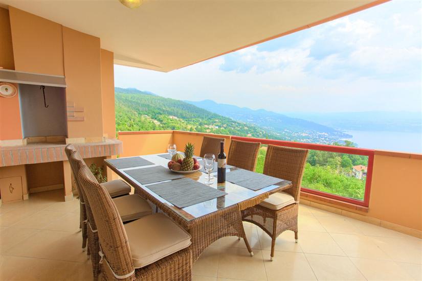 Apartment A1, for 5 persons