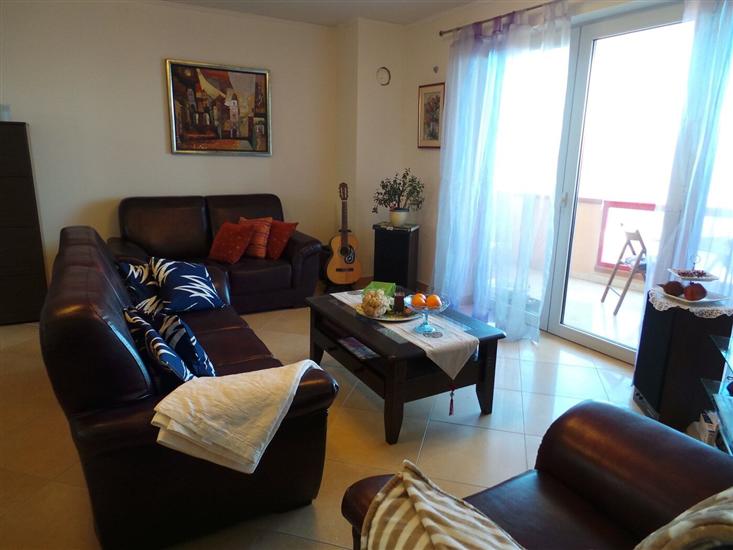 Apartment A2, for 3 persons