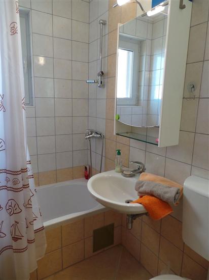 Apartment A2, for 3 persons