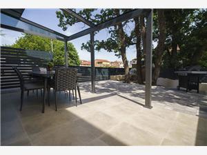 Holiday homes Sibenik Riviera,BookQUERCUSFrom 747 €