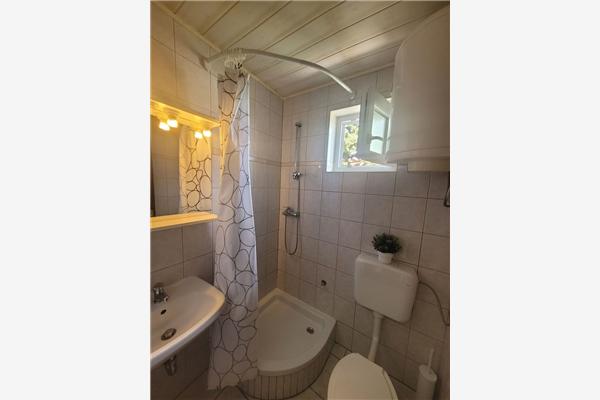 Room A2, for 2 persons