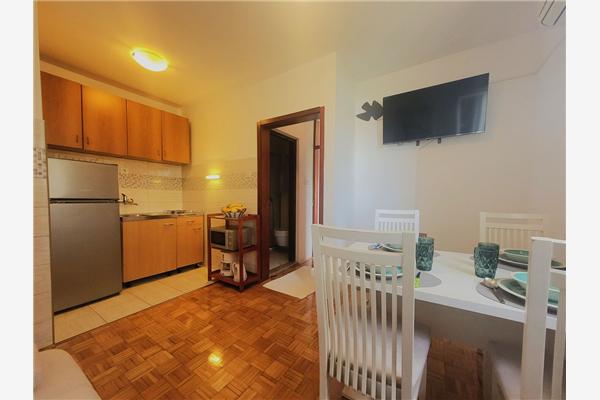 Apartment A4, for 3 persons