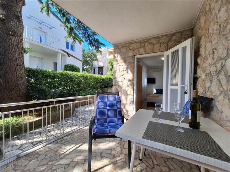 Apartment A1, for 3 persons