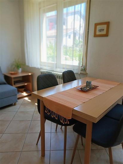 Apartment A1, for 6 persons