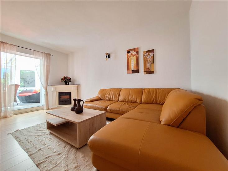 House K1, for 8 persons