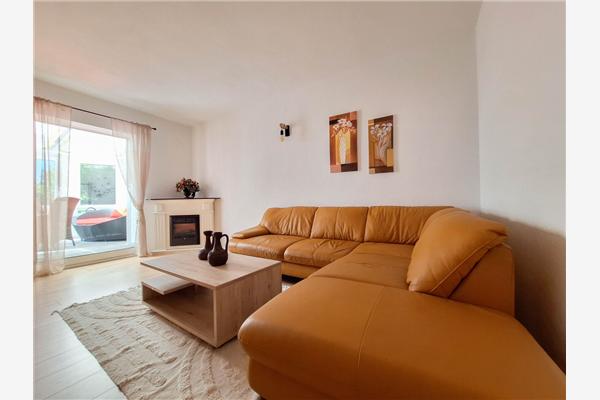 House K1, for 8 persons