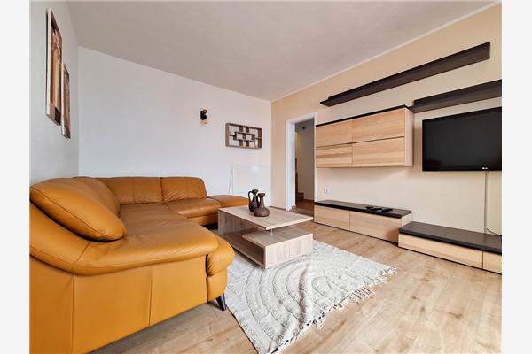 House K1, for 8 persons