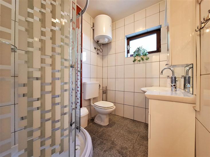 House K1, for 8 persons