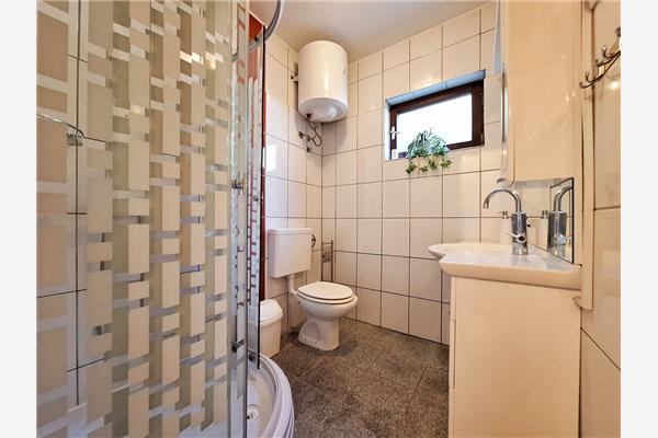 House K1, for 8 persons