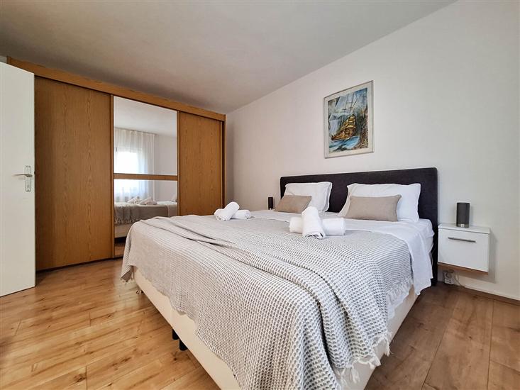 House K1, for 8 persons