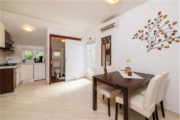 House K1, for 5 persons