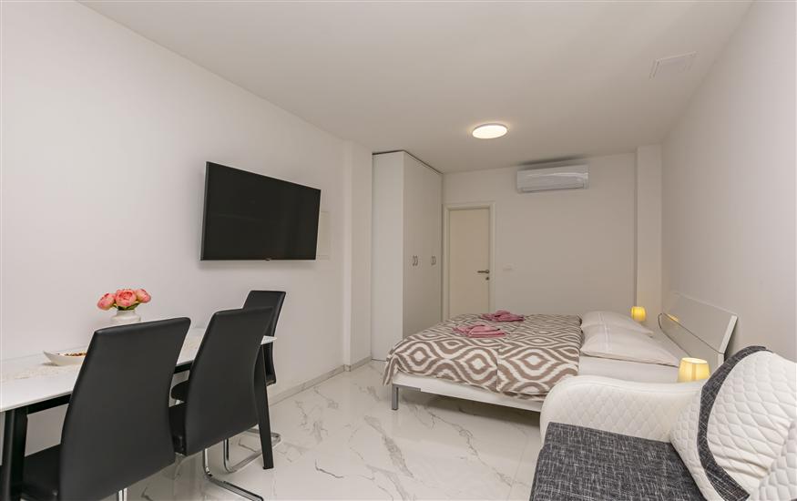 Apartment A2, for 3 persons