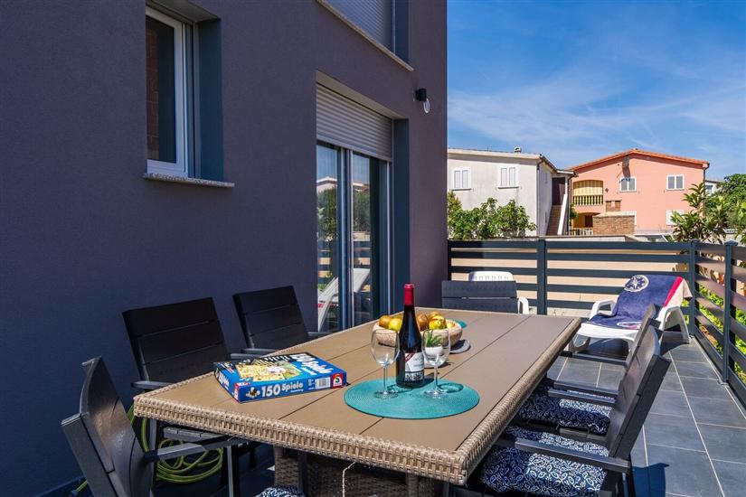 Apartment A1, for 6 persons