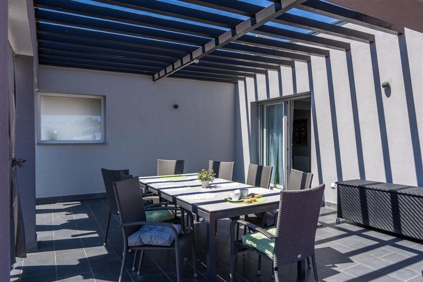 Apartment A2, for 6 persons