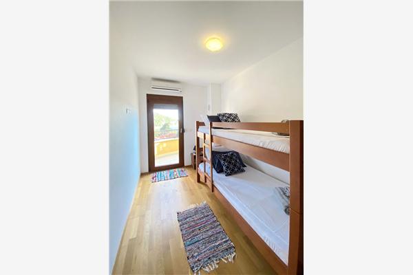 House K1, for 5 persons