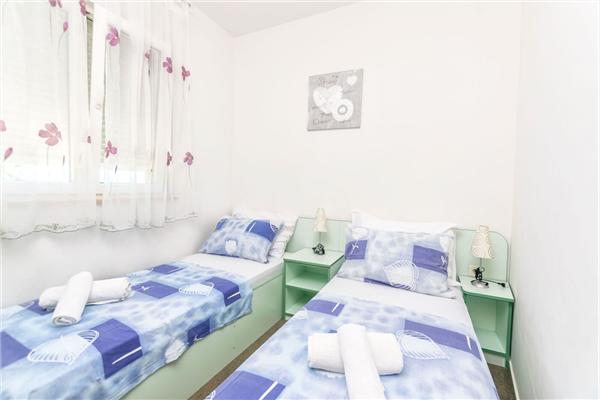 Apartment A1, for 4 persons