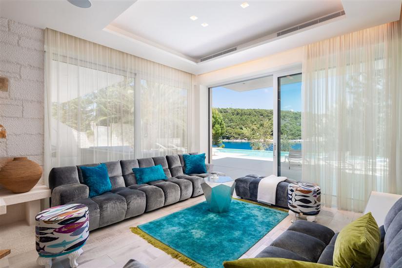 House K1, for 12 persons