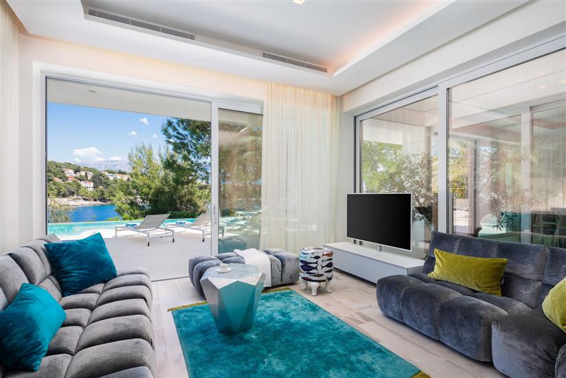 House K1, for 12 persons