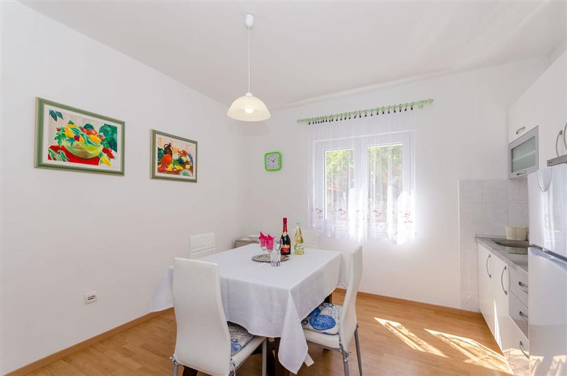 Apartment A1, for 4 persons
