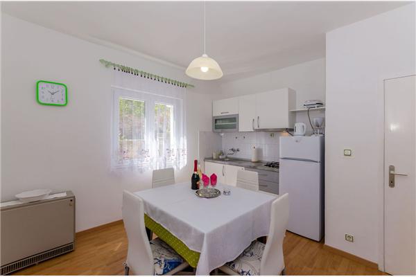 Apartment A1, for 4 persons