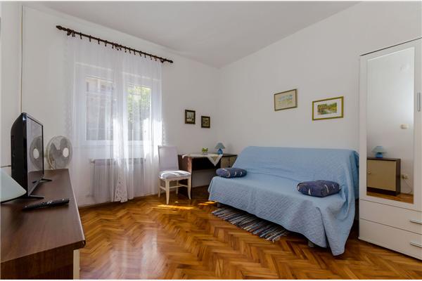 Apartment A2, for 4 persons