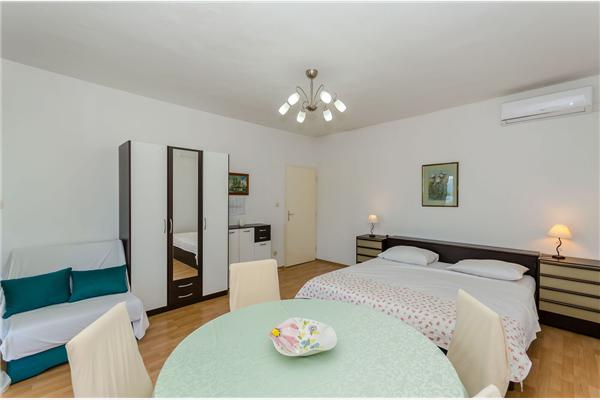 Apartment A2, for 4 persons
