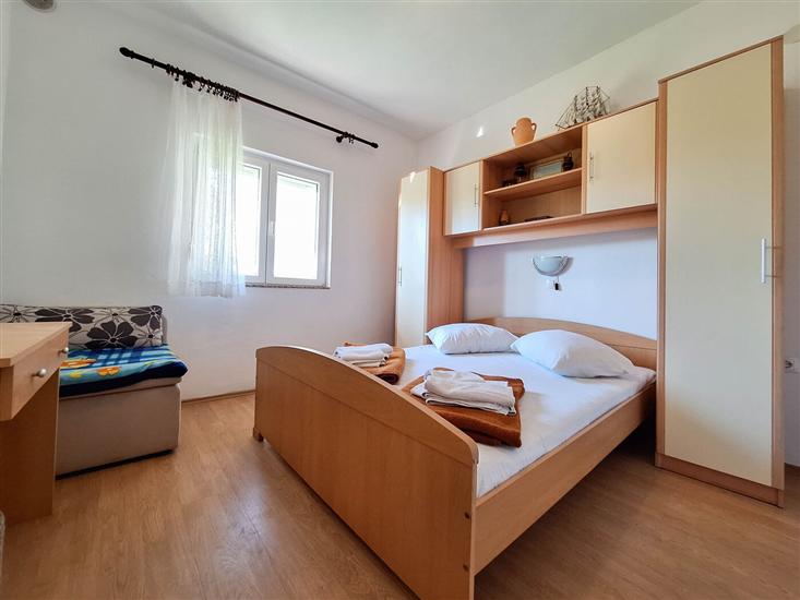 Apartment A3, for 5 persons