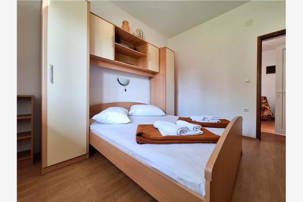 Apartment A3, for 5 persons