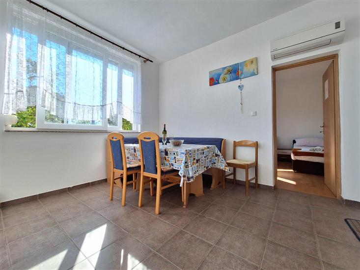 Apartment A3, for 5 persons