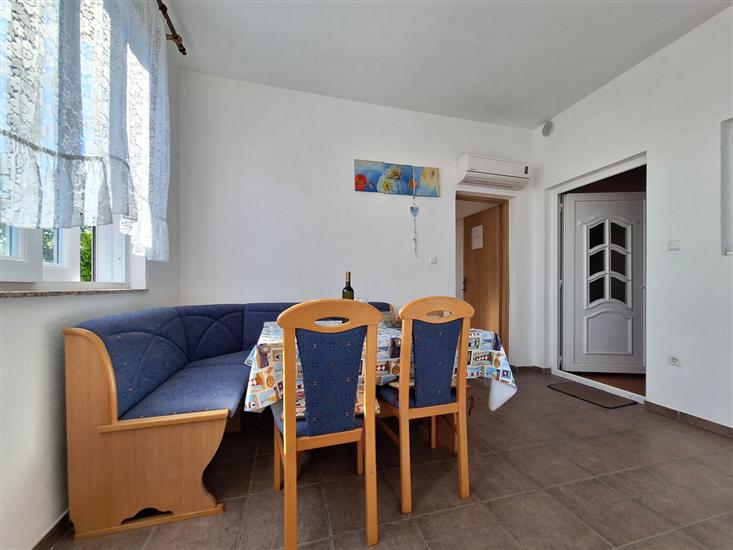 Apartment A3, for 5 persons