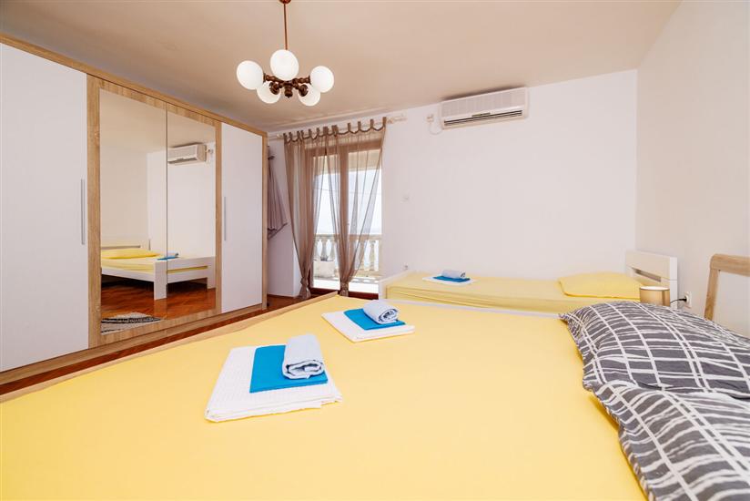 Apartment A5, for 6 persons