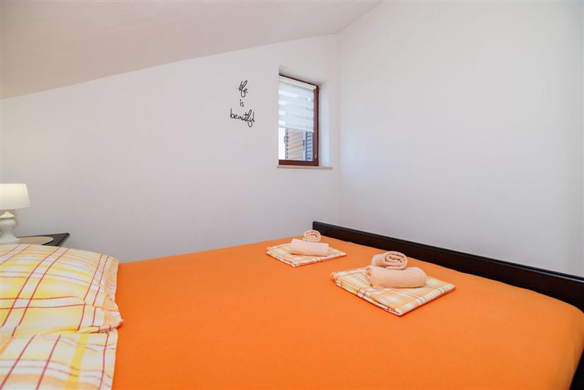 Apartment A4, for 6 persons