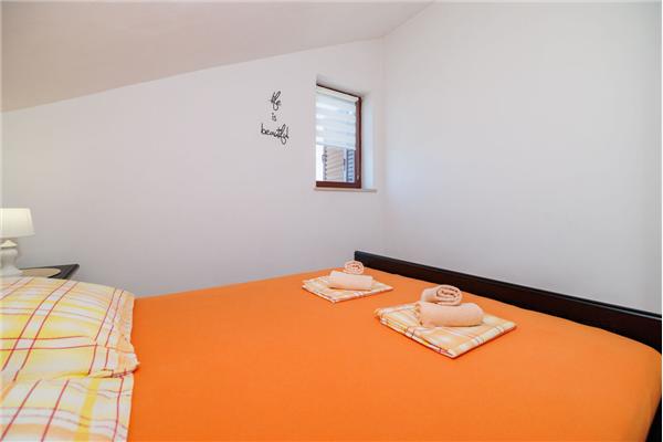 Apartment A4, for 6 persons