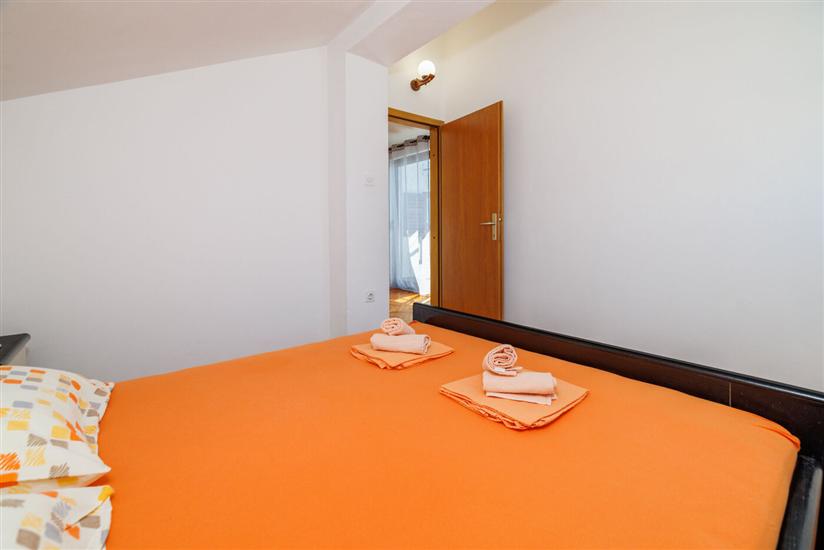 Apartment A4, for 6 persons