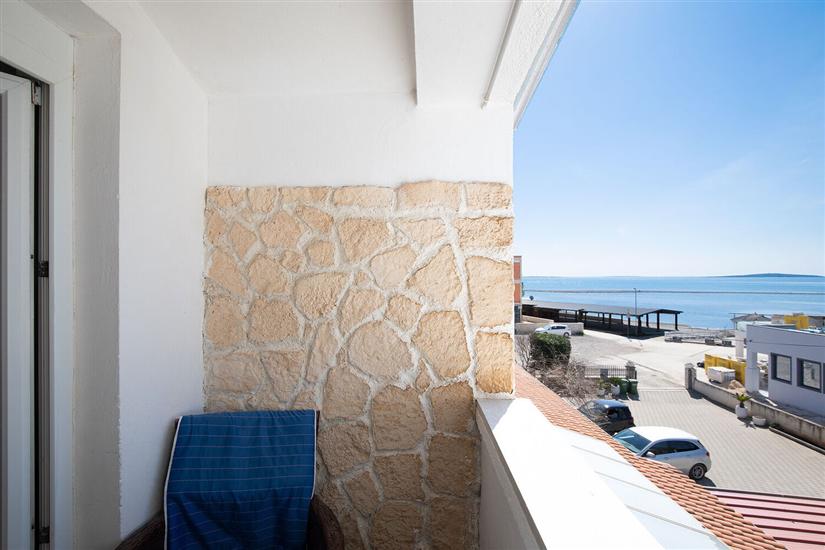 Apartment A2, for 5 persons