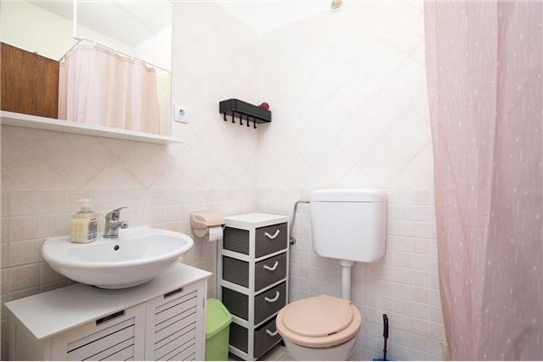 Apartment A2, for 5 persons