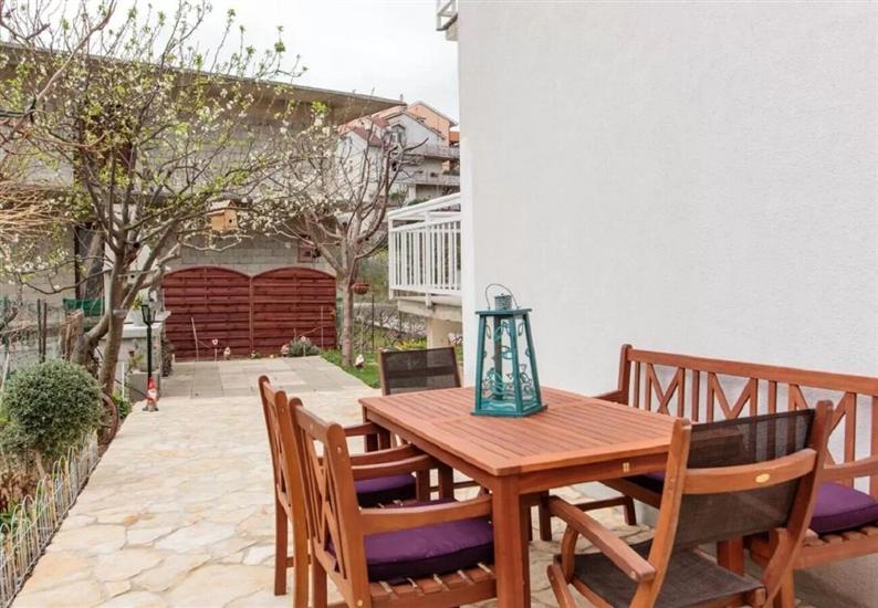 Apartment A2, for 3 persons