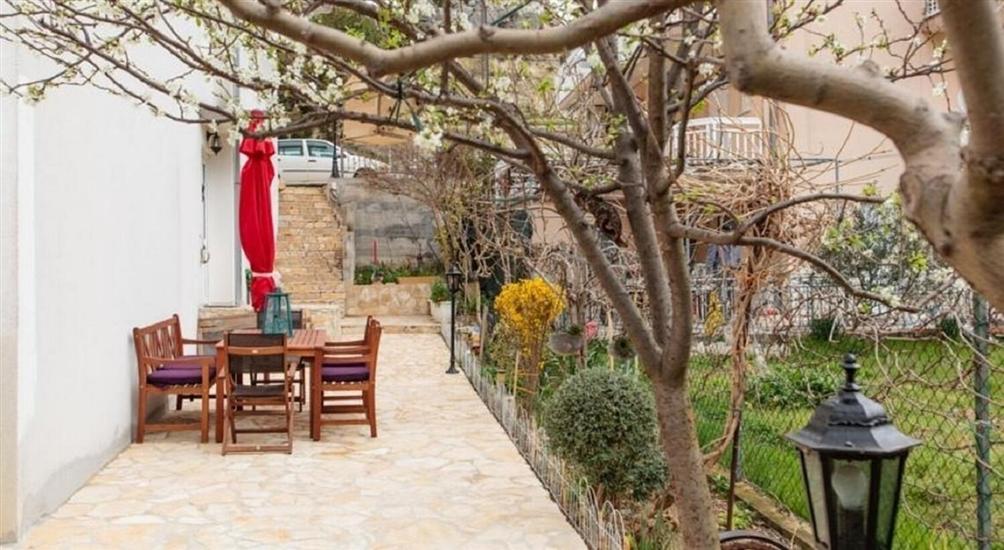 Apartment A2, for 3 persons