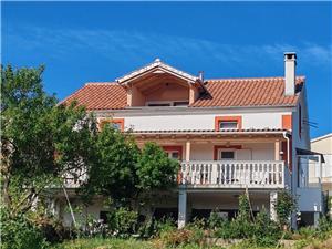 Apartments Darka , Size 40.00 m2, Airline distance to town centre 350 m