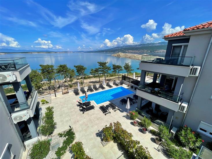 Apartment A13, for 4 persons