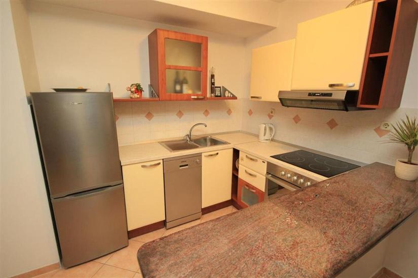 Apartment A1, for 5 persons