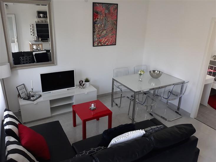 House K1, for 8 persons