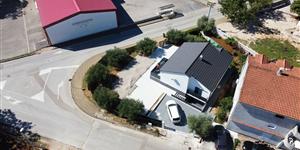 House - Biograd