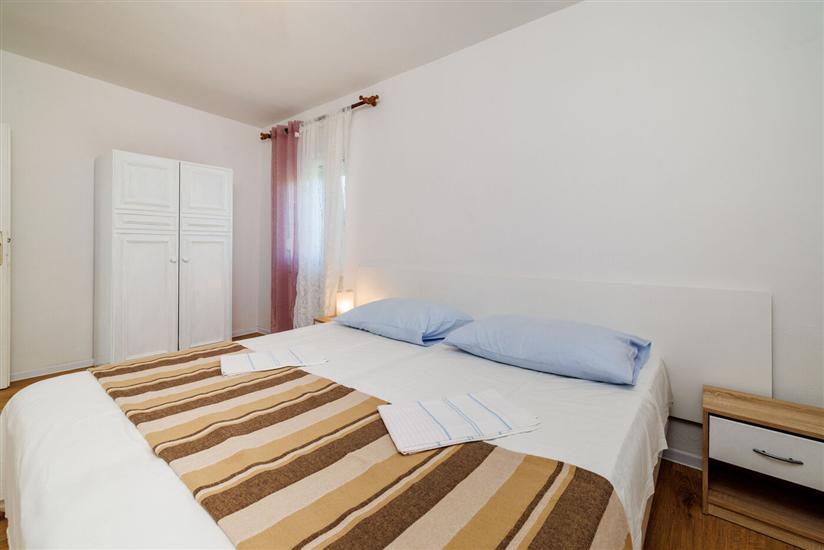 Apartment A2, for 4 persons