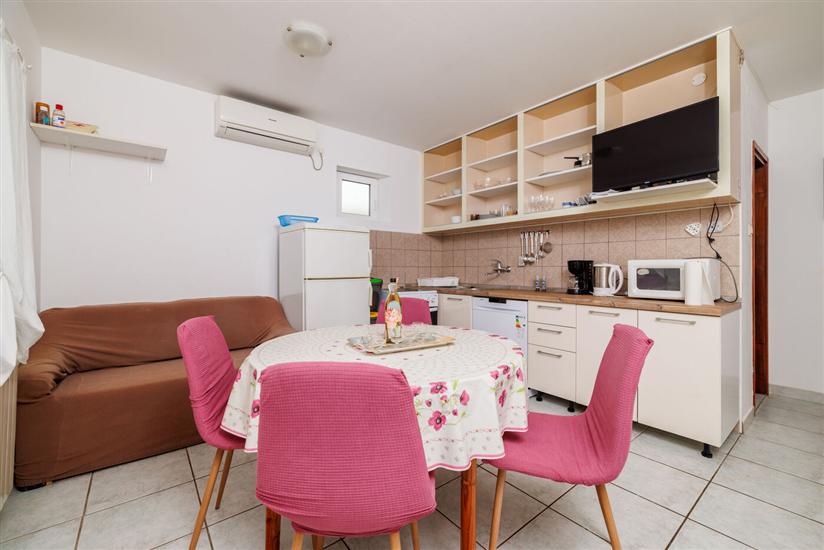 Apartment A1, for 4 persons