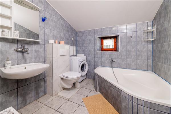 Apartment A3, for 6 persons