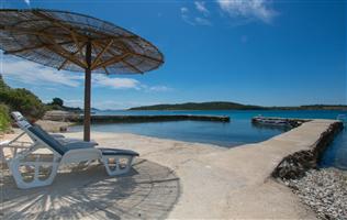 House - Tkon - island Pasman