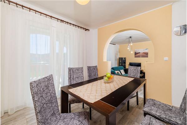 Apartment A1, for 6 persons