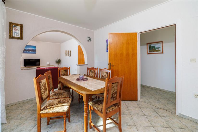 Apartment A3, for 7 persons